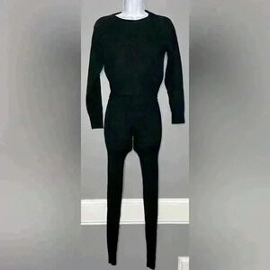 Daisy Black Women Sweater Set (511)